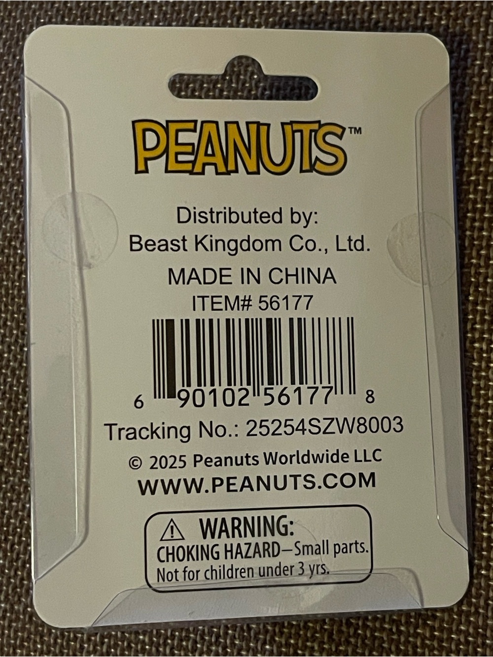 Peanuts Charlie Brown Keychain - Picture 2 of 4